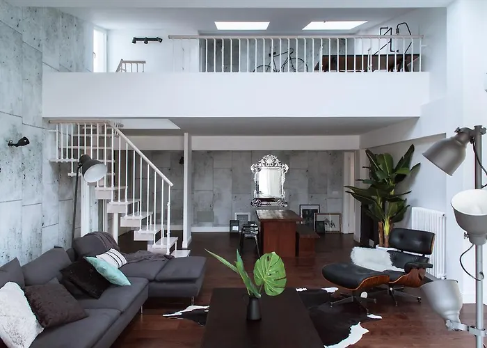 Industia Loft Apartment